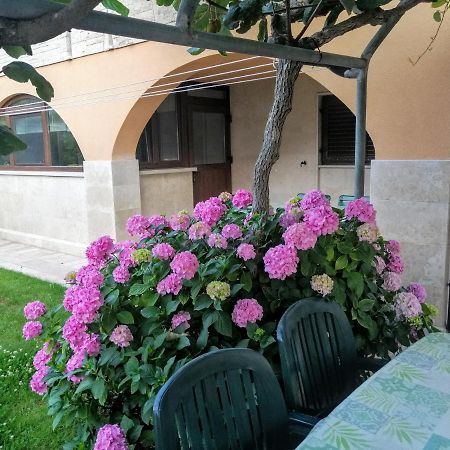Apartman 100M2, Full Opremljen, Privatni Parking. Pula Zewnętrze zdjęcie
