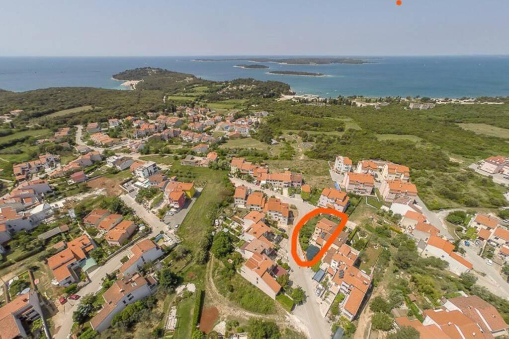 Apartman 100M2, Full Opremljen, Privatni Parking. Pula Zewnętrze zdjęcie