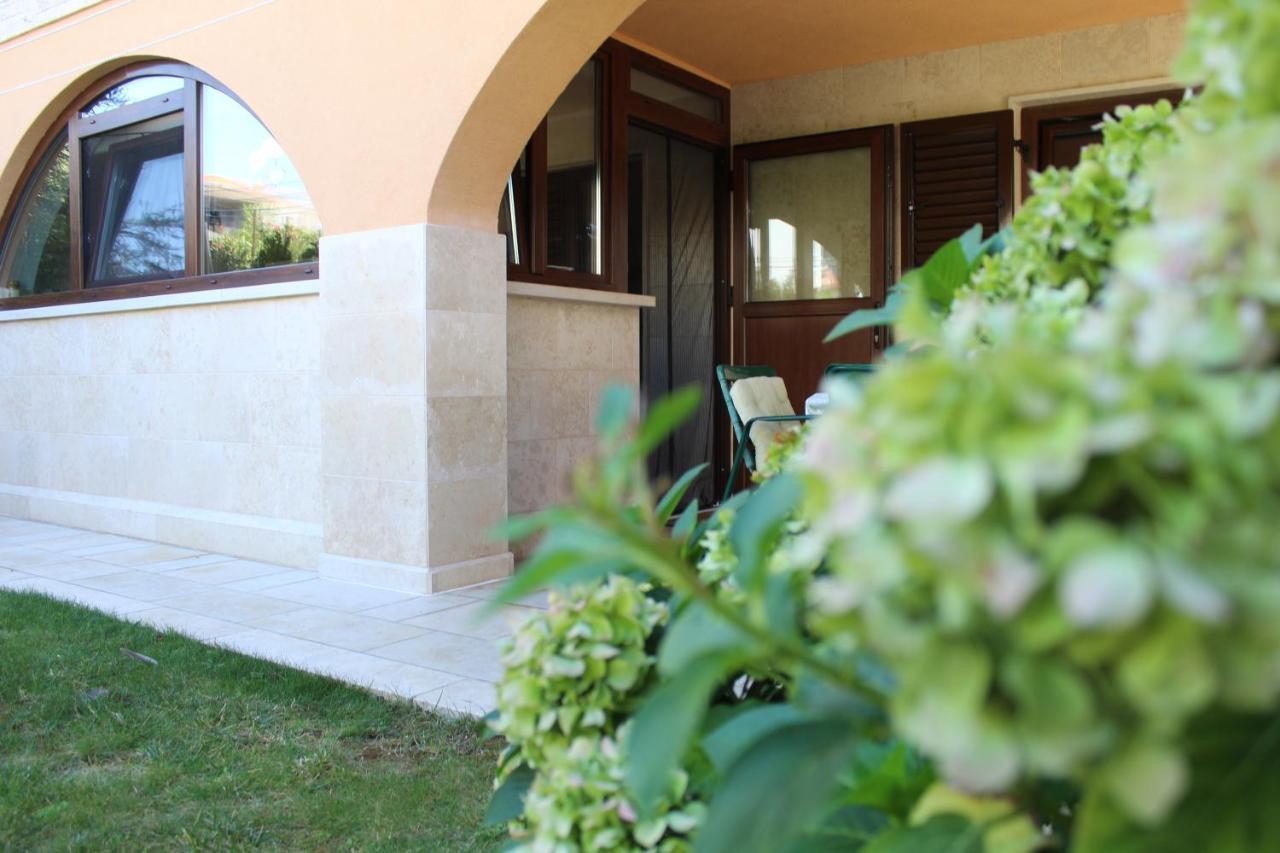 Apartman 100M2, Full Opremljen, Privatni Parking. Pula Zewnętrze zdjęcie