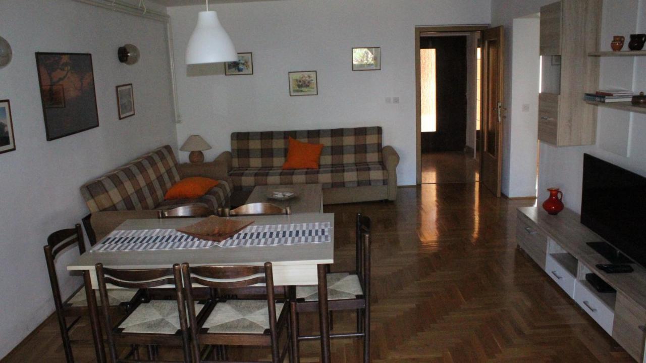 Apartman 100M2, Full Opremljen, Privatni Parking. Pula Zewnętrze zdjęcie